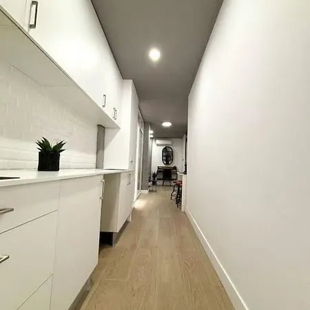 Mistral Apartment *