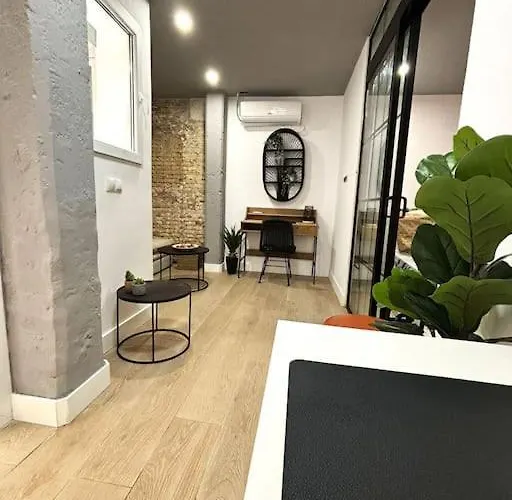 Mistral Appartamento Valenza